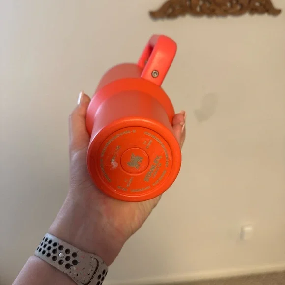 Stanley Vibrant Orange Travel Tumbler, 40oz - Picture 5 of 7